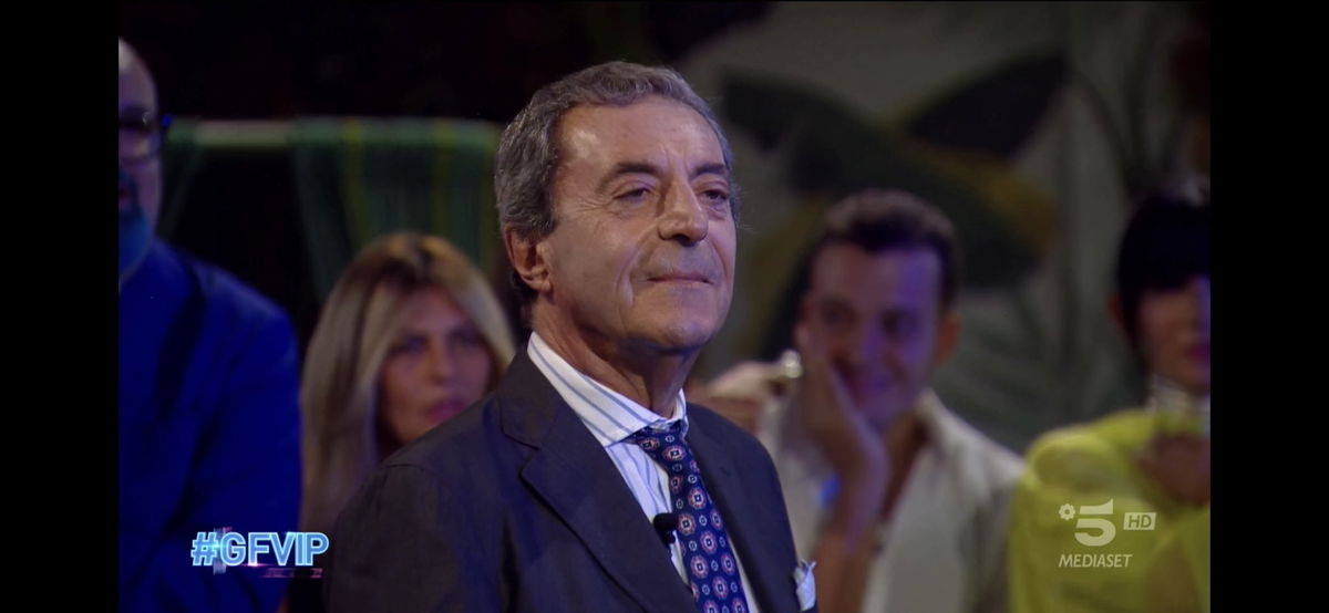 Attilio Romita squalificato per le sue frasi? Mamma di un Vippone chiede provvedimenti: cosa ha detto article-post