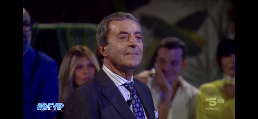 Attilio Romita squalificato per le sue frasi? Mamma di un Vippone chiede provvedimenti: cosa ha detto preview