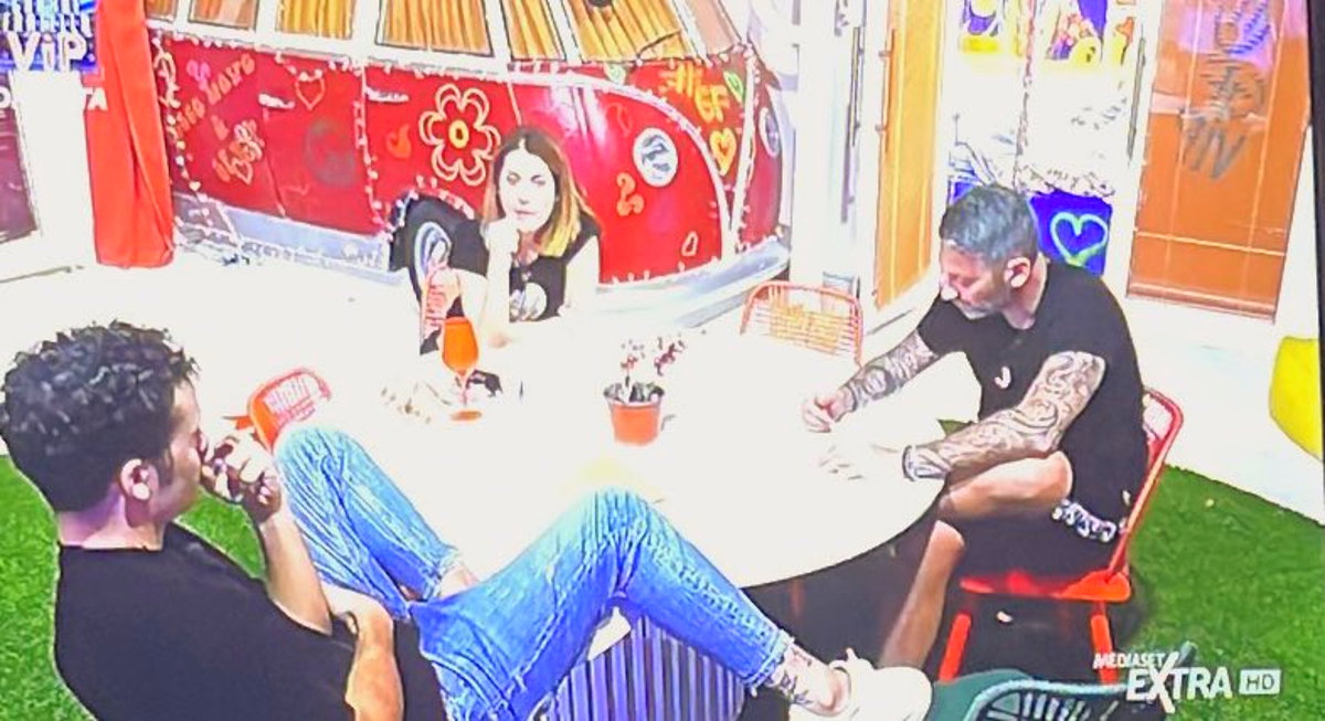 Edoardo Tavassi, lettera rap a Micol nel giorno di San Valentino: ecco cosa le ha scritto article-post