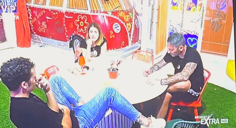 Edoardo Tavassi, lettera rap a Micol nel giorno di San Valentino: ecco cosa le ha scritto preview