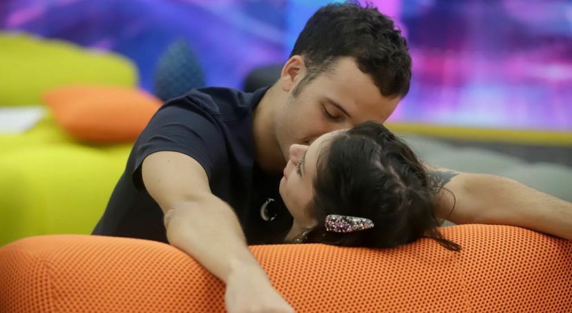 “Antonella e Edoardo? Rapporto malato”, ex vippona attacca pure i genitori della Fiordalisi e fa delle insinuazioni preview