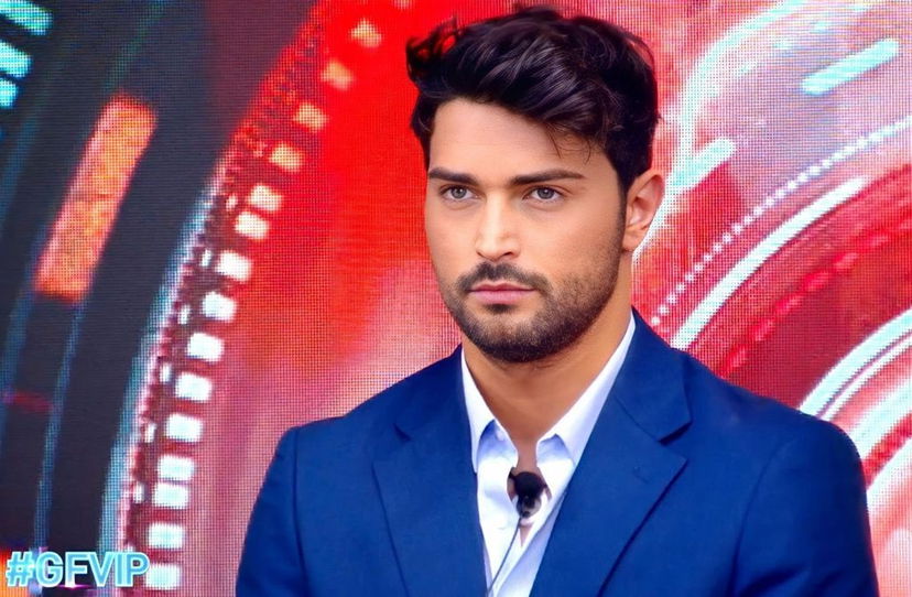 Davide Donadei dopo il GF Vip torna sui social: la prima frecciatina è per la sua ex Chiara Rabbi? preview