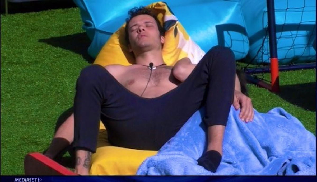 “Intrattabile!”, ex concorrente del Grande Fratello Vip deluso da Donnamaria: di chi si tratta article-post