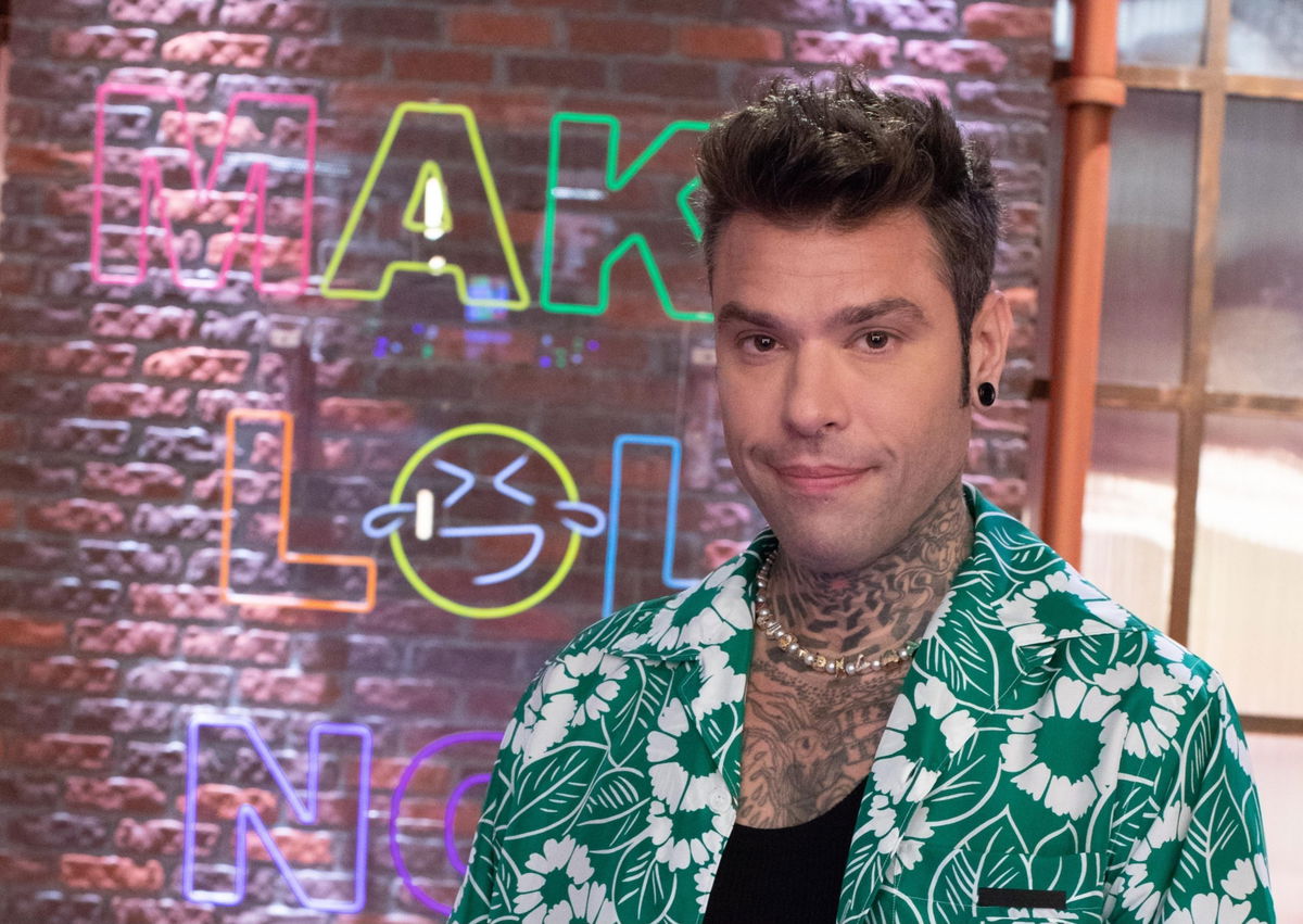 Perché Fedez non si è presentato alla conferenza stampa di Lol 3? Ecco cosa è successo article-post