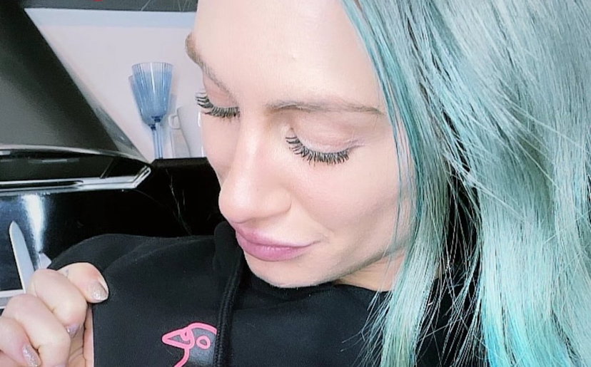 Nikita Pelizon parla di Helena Prestes all’Isola dei Famosi e fa il paragone tra GF Vip e Pechino Express preview