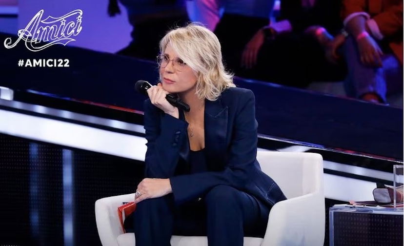 Chi è uscito ad Amici 22? Sesta puntata: le anticipazioni dettagliate, eliminato e ballottaggio finale (VIDEO) preview