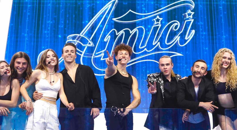 Cricca e Ramon, chi è uscito da Amici 22? Ecco il probabile eliminato della sesta puntata del 22 aprile – (VIDEO SPOILER) preview