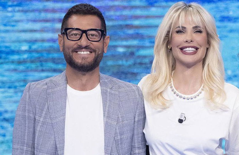 Lite tra Enrico Papi e Ilary Blasi all’Isola? Opinionista e conduttrice reagiscono ai rumors preview