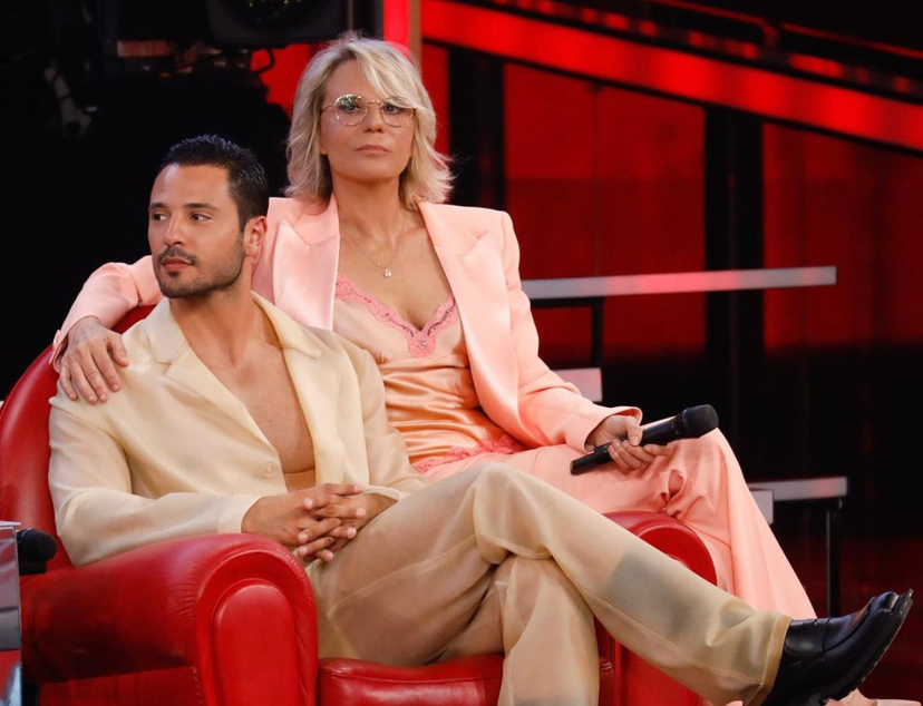 Giofrè svela com’è Maria De Filippi fuori da Amici e parla della sua situazione sentimentale preview