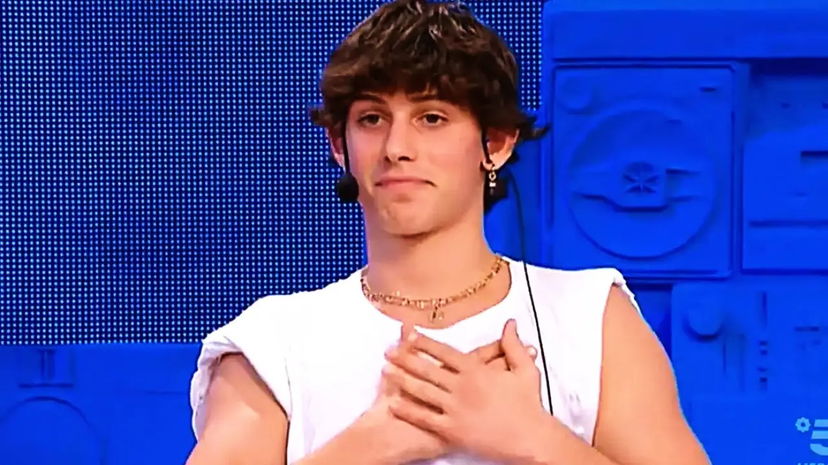 Eliminati Amici 22, ex ballerino lancia una stoccata al programma: nuove critiche al pongo-regolamento preview