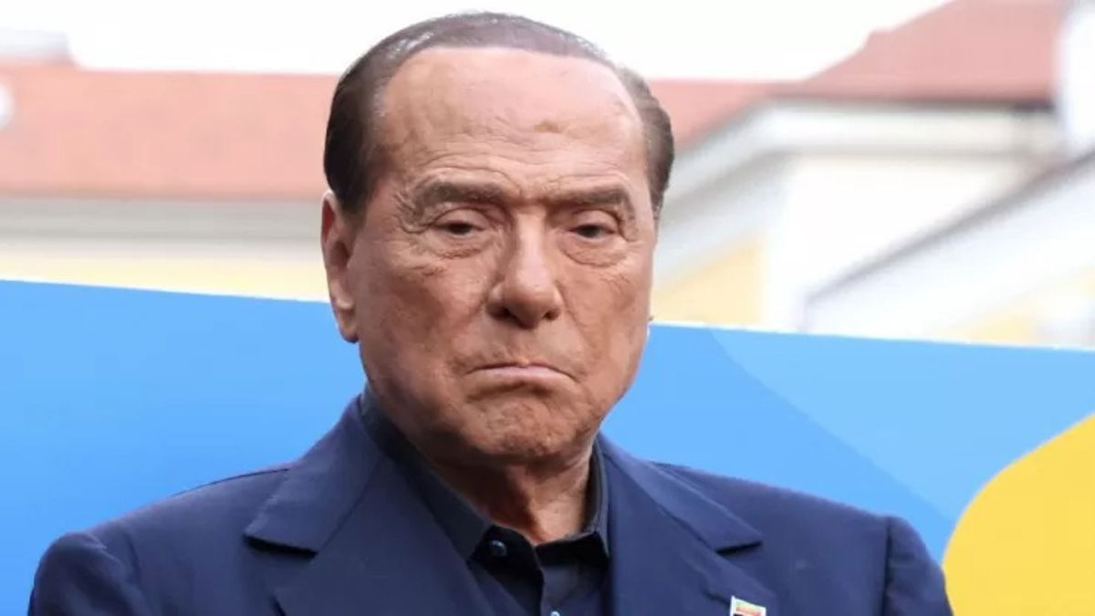 Silvio Berlusconi ricoverato, ultime news: “ipotesi grave patologia del sangue”, aggiornamenti sulle condizioni article-post