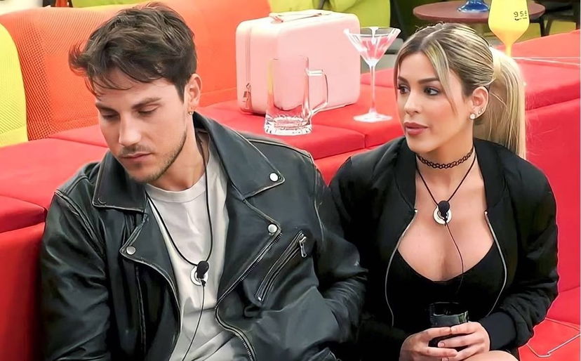 Qualcuno tolga i social ad Oriana e Daniele: nuovo scontro di fuoco per gli ex fidanzati, imbarazzo alle stelle preview