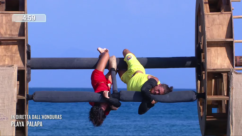 Incidente per Luca Vetrone all’Isola dei Famosi: il web si accorge di tutto – VIDEO preview