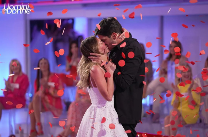 La scelta di Luca Daffrè a Uomini e Donne è Alessandra Somensi: prime parole e selfie di coppia preview