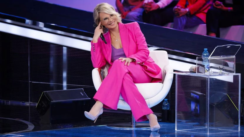 Chi è uscito ad Amici 22? Semifinale e spoiler, retroscena di Alessio: “Com’è Maria lontana dalla TV” preview