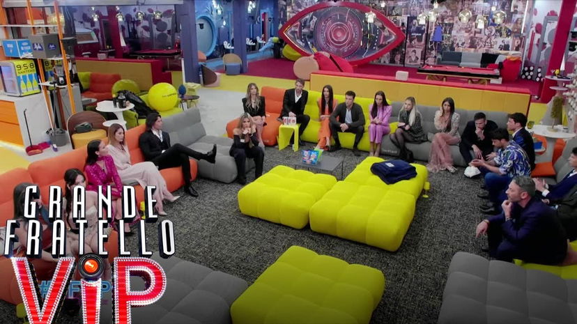 Ex Vippone, attacco hater e auto danneggiata: “A causa di due programmi devo subire tutto ciò” preview