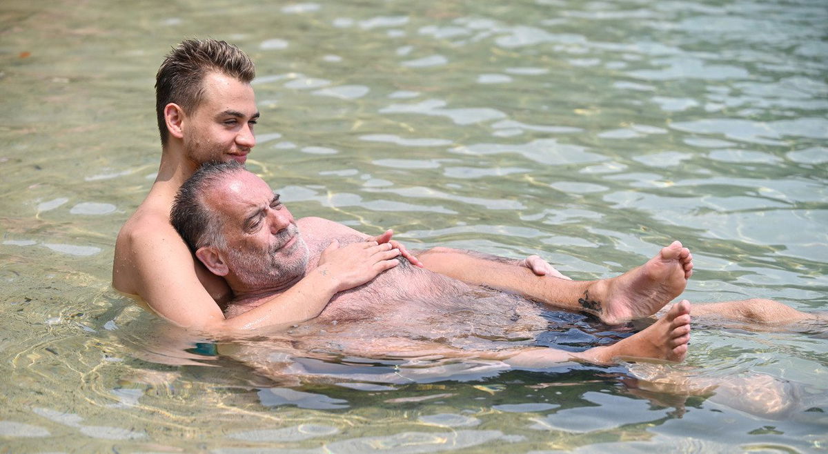 Simone Antolini fidanzato con una donna prima di Cecchi Paone: “Relazione terribile e bellissima” article-post