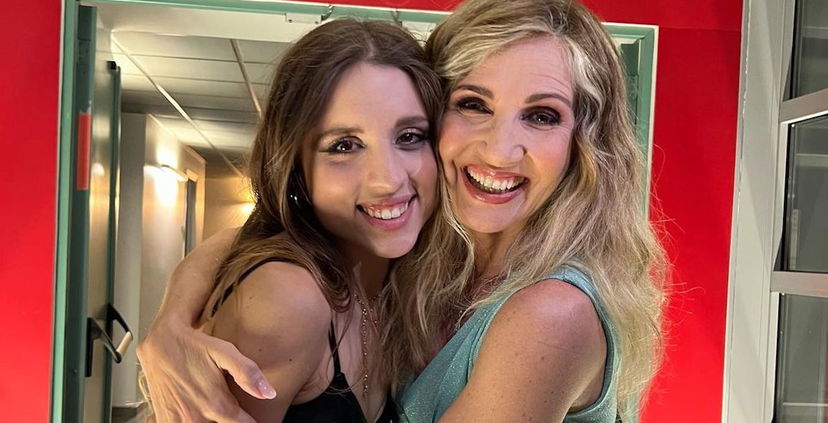 Angelina Mango favorita ad Amici 22? La risposta della cantante e il commento di Lorella Cuccarini preview