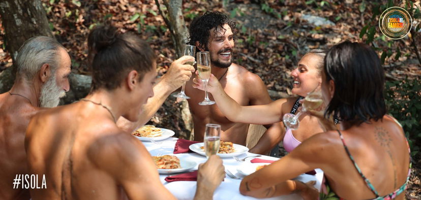 “Il mio piano segreto per vincere”, naufraga svela il suo asso nella manica: ecco quale preview