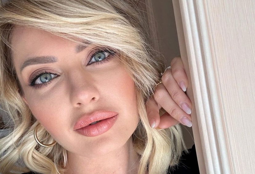 Manila Nazzaro “messa alla gogna” si sfoga: il nuovo amore non piace agli haters, la reazione dell’ex Vippona preview