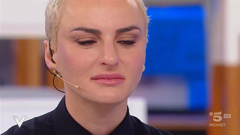 Arisa fuori da Amici 23? Ecco per cosa sarebbe stata scelta: “Manca solo la firma” preview