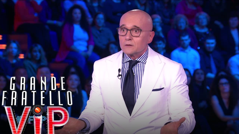 Ex gieffina vuole tornare al Grande Fratello e fa un appello (bislacco) a Signorini: di chi si tratta e cosa ha chiesto preview