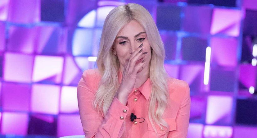 Paola Caruso e il gossip sul Grande Fratello: lei è una furia e sbotta sui social, cosa è successo preview