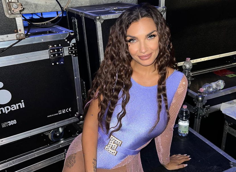 Elettra Lamborghini sviene dopo un concerto: ecco come sta adesso – VIDEO preview