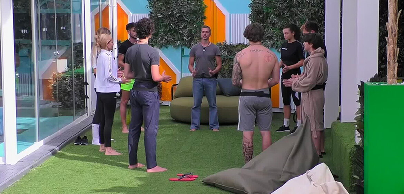 Nuovo orario al Grande Fratello: ecco quando si spengono le luci per andare a dormire preview