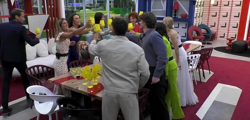 Penale Grande Fratello, la cifra è altissima: ecco cosa potrebbe succedere in caso di squalifica o ritiro preview