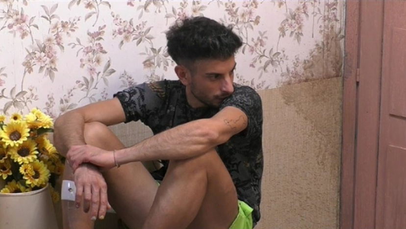 Giuseppe Garibaldi, nuova parolaccia al Grande Fratello: la reazione del concorrente verso gli autori – VIDEO preview