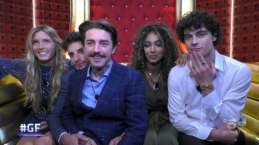 Ascolti Grande Fratello, seconda puntata 15 settembre: “crolla” Signorini, ecco i dati auditel preview