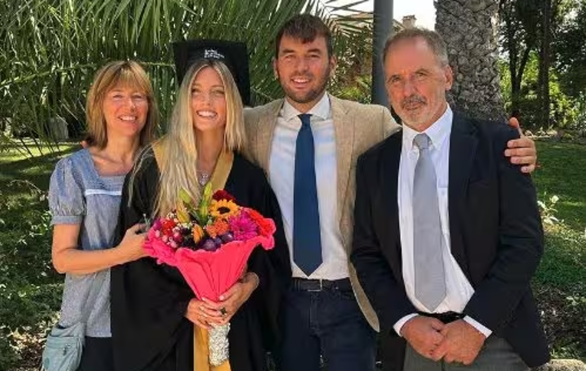 Anita del Grande Fratello con la madre e il padre