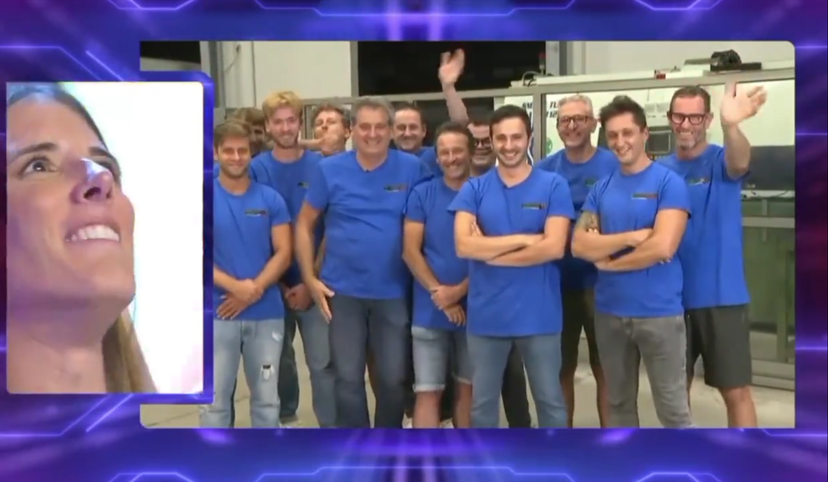 Fuori programma hot nella prima puntata del Grande Fratello: è successo durante l’ingresso di una concorrente – VIDEO preview