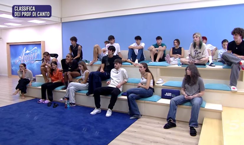 Classifica Amici 23, chi è primo e ultimo nel canto e nel ballo dopo una settimana preview
