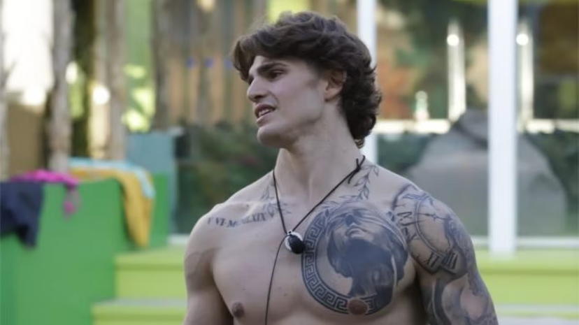 Grande Fratello, Paolo fa infuriare (ancora) il web: la frase sulle donne che non piace a nessuno – VIDEO preview