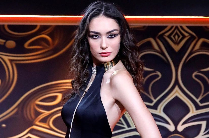 Lavinia Abate, ecco chi è la Gatta Nera de Il Mercante in Fiera: fidanzato e vita privata della Miss Italia in carica – VIDEO preview