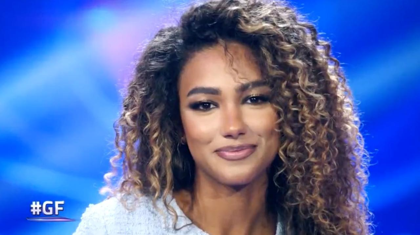 Samira Lui del Grande Fratello prima e dopo la chirurgia: spuntano le foto, ecco quali ritocchini potrebbe avere fatto preview