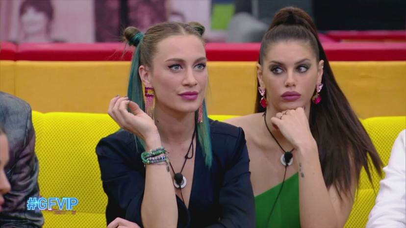 Tra Nikita Pelizon e Antonella Fiordelisi finisce malissimo: chat pubblicate e sacco vuotato, il “crack” dopo il Grande Fratello Vip – VIDEO preview