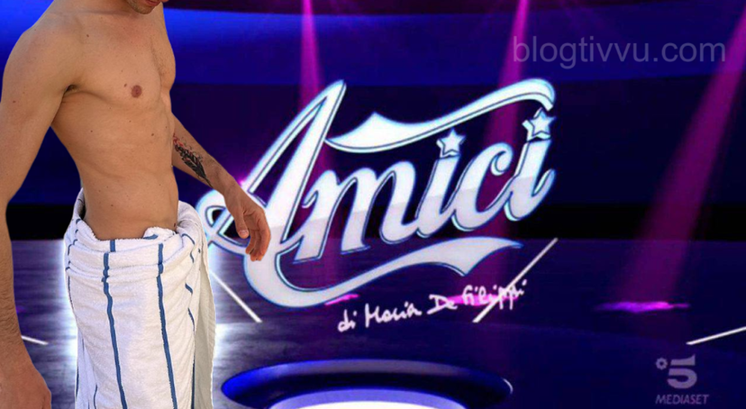 Coming out per un ballerino di Amici, fidanzato con una collega: da sei anni sta con un fotografo, bellissima dedica d’amore preview