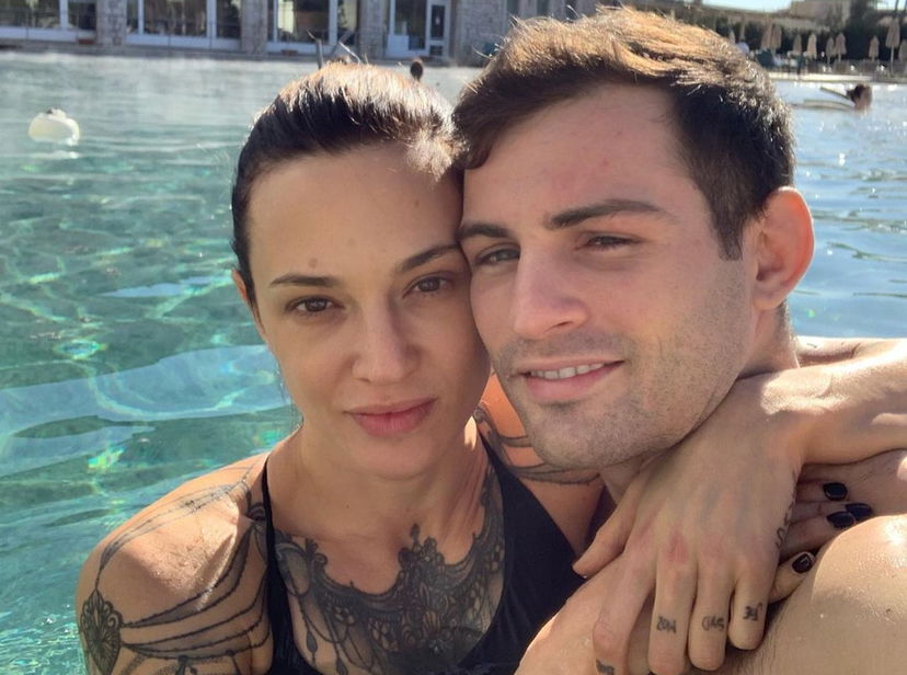 Michele Martignoni, chi è il fidanzato di Asia Argento: Anna Lou Castoldi e Nicola Giovanni sono i due figli dell’attrice preview