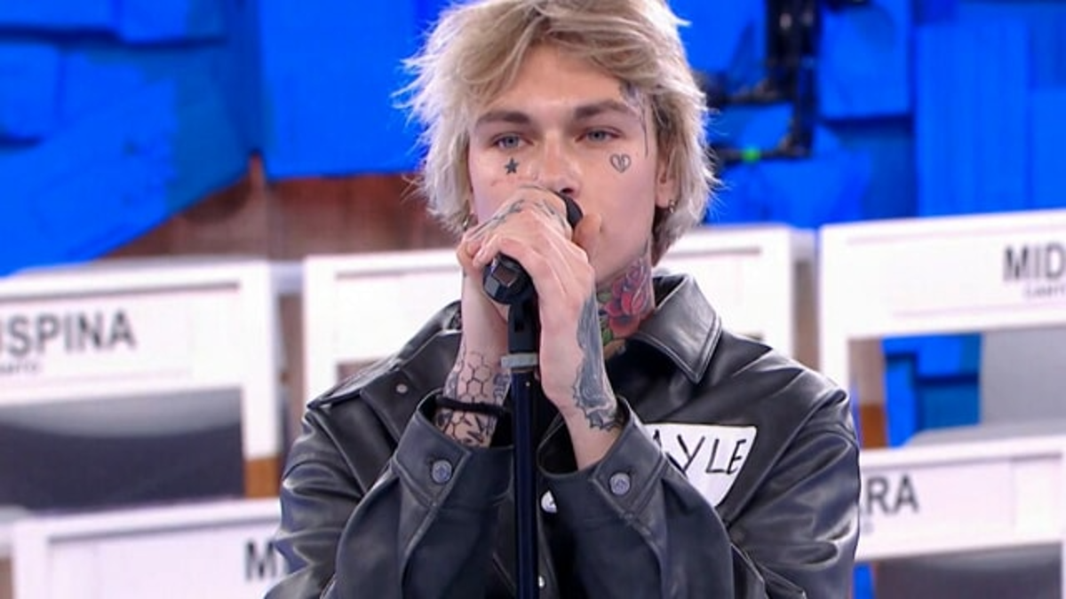 Chi è Ayle di Amici 23?