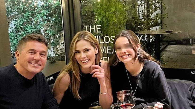 Ex moglie e figlia di Teo Mammucari, chi sono Thais Souza Wiggers e Julia preview