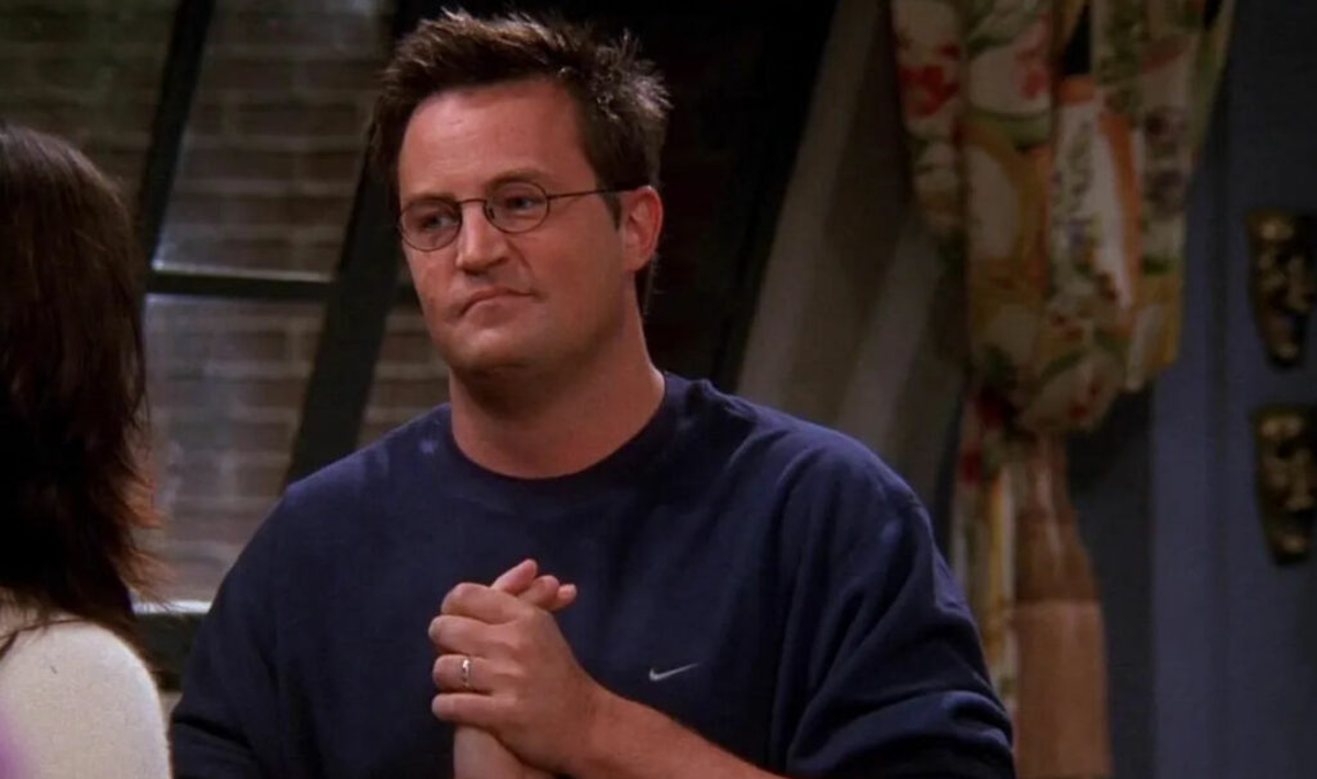 Matthew Perry Morto, addio a Chandler di Friends: cause decesso