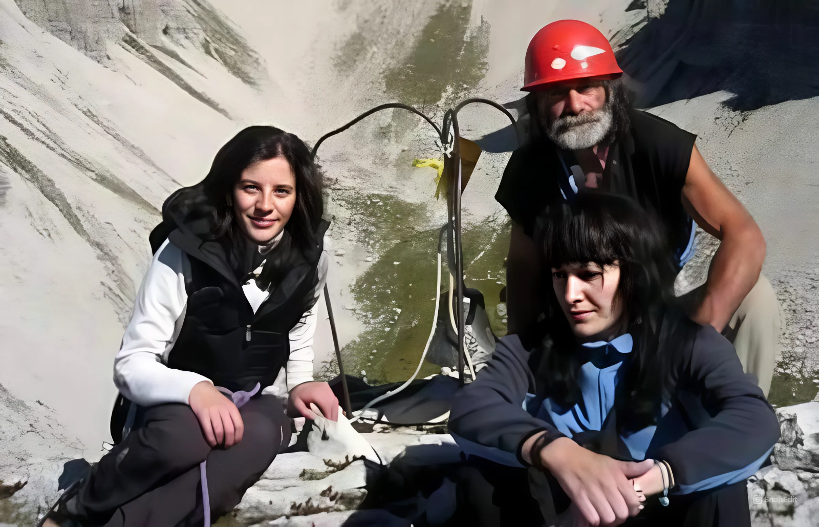 Mauro Corona, chi sono la moglie ed i figli: tradimenti, carriera e vita privata preview