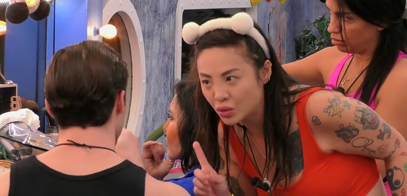 Rosy litiga con Federico e lo accusa: “Mi ha detto una frase razzista” – VIDEO preview