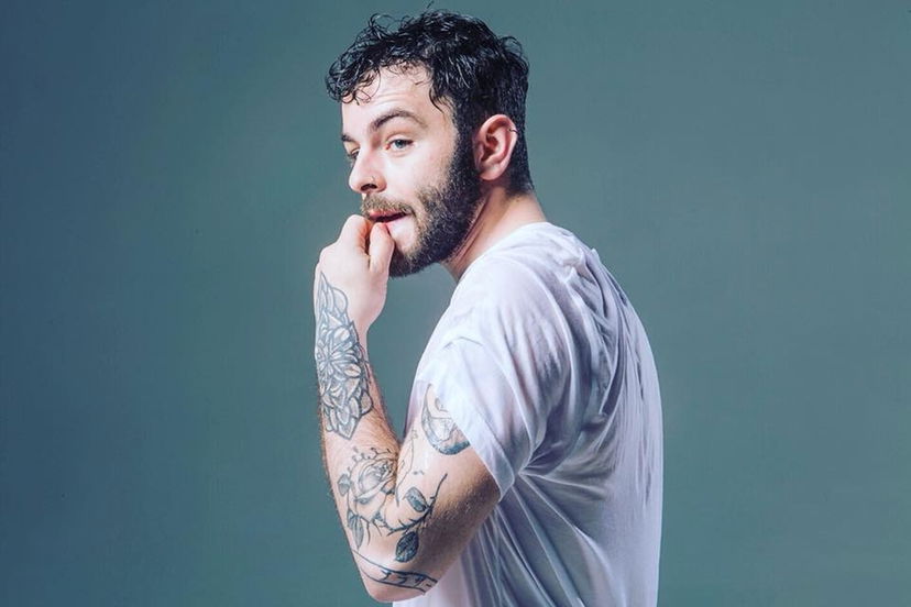 Perché Lorenzo Fragola se l’è presa con un ex di Amici? “Ingrato!”, volano parole grosse e lo boicotta preview