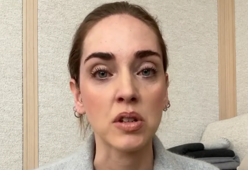 Chiara Ferragni, il retroscena: “E’ distrutta, non esce di casa da giorni” – VIDEO preview