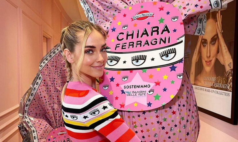 Chiara Ferragni, spariscono i post sulle Uova di Pasqua: Selvaggia Lucarelli “Errore di comunicazione? No, modus operandi” preview
