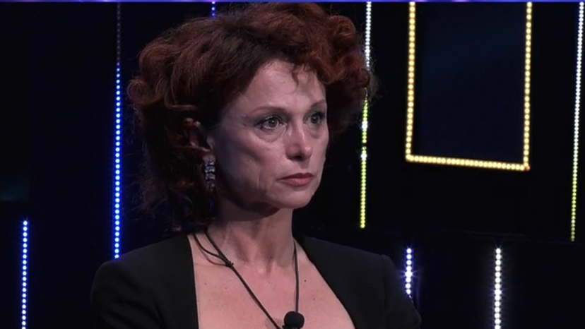 Ex vippona si lamenta degli attuali concorrenti del Grande Fratello: “Personaggi da cui prendere le distanze”, il post sui social preview